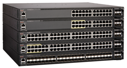 ICX7450-24P-E2 - Switch modulaire L3, 24 ports Gigabit PoE+ dont 8 PoH, 4 ports SFP+ 10G, 2 ports QSFP+ 40G, deux alimentations – Image 7